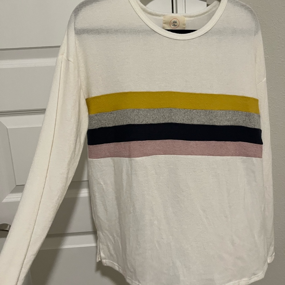 NBU CHIC SWEATER!